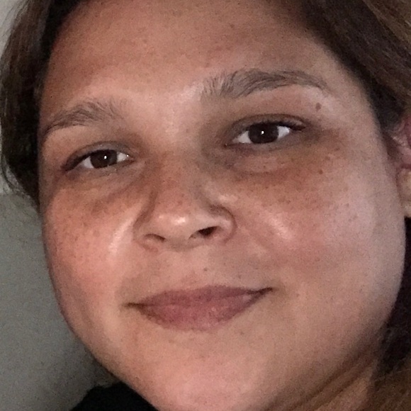 Meet your Posher, Sandra - Picture 1 of 1